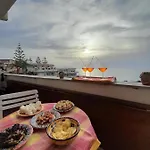 아파트 Gloria House 트로페아